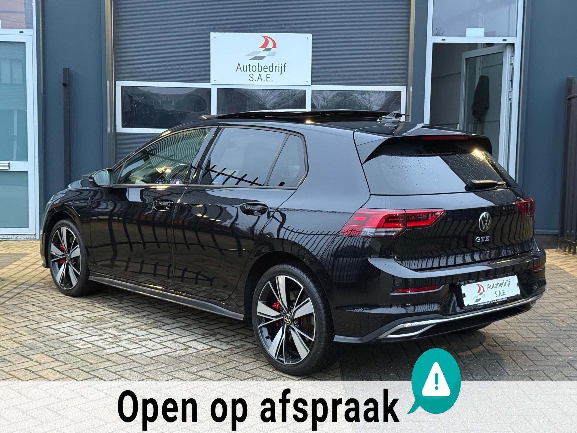 Volkswagen Golf 1.4 eHybrid GTE 245 pk IQ LIGHT PANO SFEER C, Auto's, Dealer onderhouden, Gebruikt, Euro 6, 4 cilinders