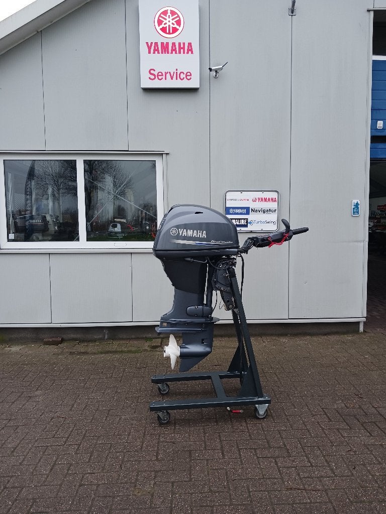 yamaha 30 pk viertakt demo model circa 2 draai uren, Watersport en Boten, Ophalen, 10 tot 30 pk, Zo goed als nieuw, Viertaktmotor