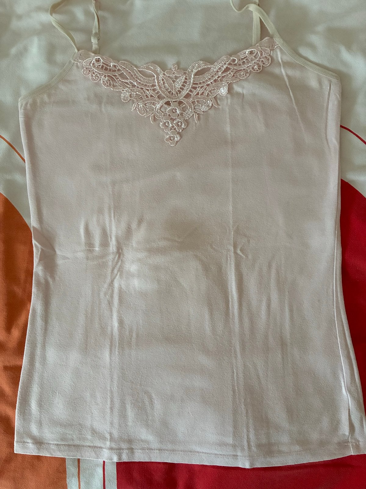 Roze topje met kanten details, Kleding | Dames, Maat 38/40 (M), Ophalen of Verzenden, Roze, Zonder mouw