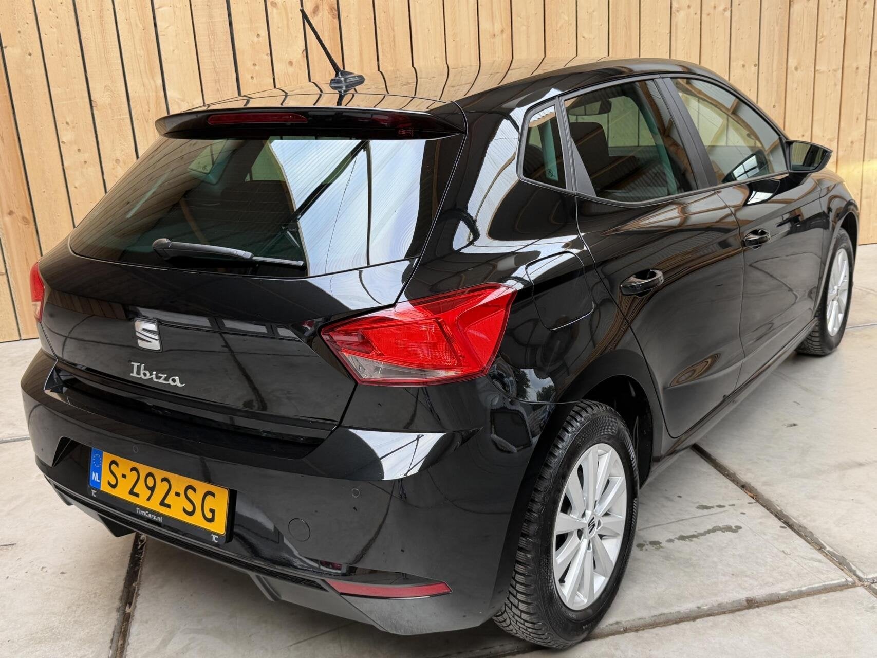 Seat Ibiza 1.0 EcoTSI Style Business Intense Apple CarPlay/A, Auto's, Voorwielaandrijving, Euro 6, 95 pk, 1054 kg