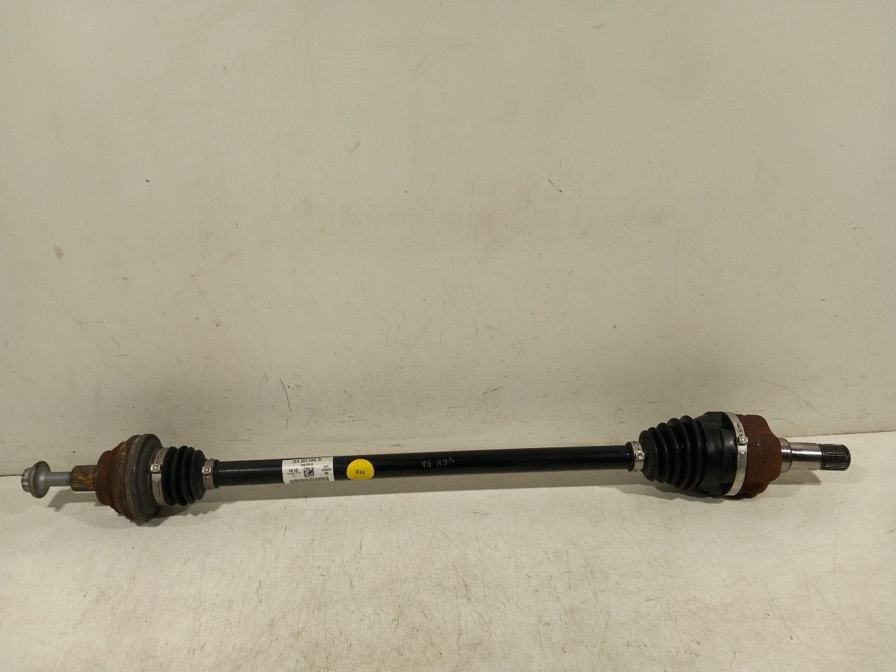 Aandrijfas rechts achter Volkswagen ID.3, Onderdelen@venauto.nl, Van der Ven Autorecycling B.V., Gebruikt, Ettenseweg 76, 4706 PB Roosendaal, The Netherlands