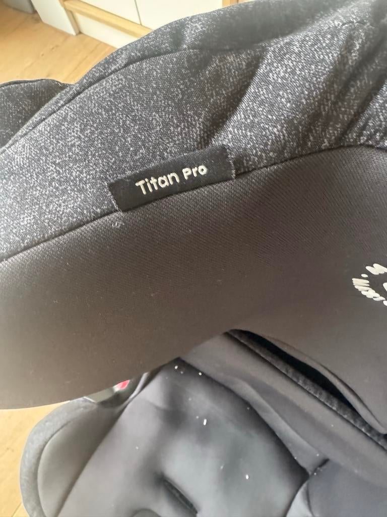 Maxi-Cosi Titan Pro autostoel, Autogordel of Isofix, Gebruikt, Verstelbare rugleuning, Ophalen of Verzenden