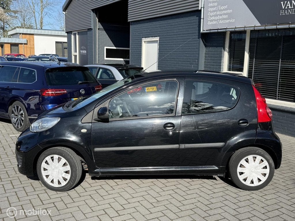 Peugeot 107 1.0-12V Millesim 200, nieuwe koppeling, 5 deurs,, Auto's, Voorwielaandrijving, Euro 5, Stof, Gebruikt
