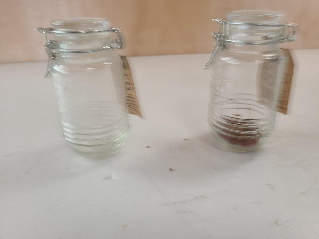 2 glazen potjes, Ophalen of Verzenden, Zo goed als nieuw, Glas, Pot, Bus of Blik