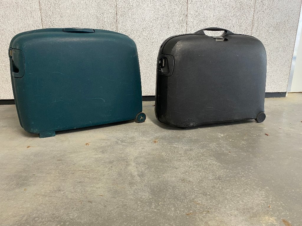 Samsonite koffer set van 2 €30 of €20 per stuk, Gebruikt, Hard kunststof, 70 cm of meer, 55 cm of meer