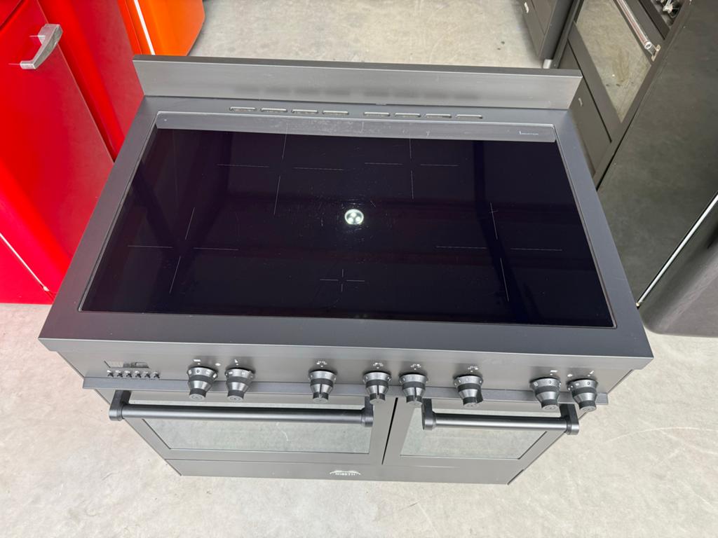 Boretti Fornuis met Inductie Kookplaat en Dubbele Oven, Hete lucht, 60 cm of meer, Zo goed als nieuw, Energieklasse A of zuiniger