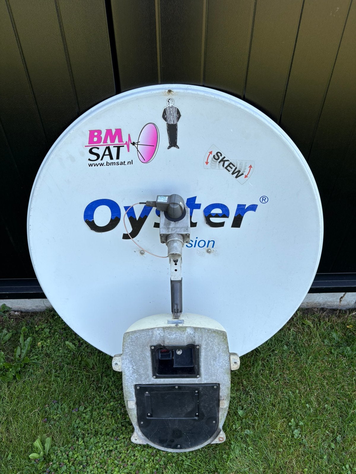 Oyster schotel, Caravans en Kamperen, Camper-accessoires, Gebruikt, Ophalen