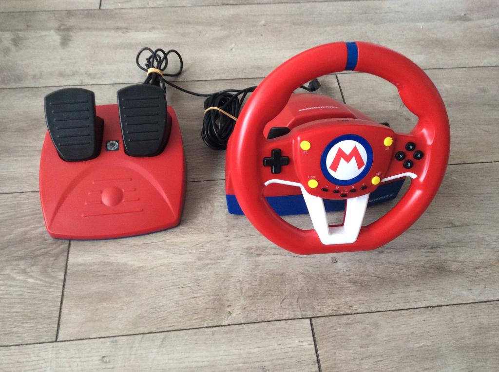 Super Mario Kart Stuur / Stuurtje Nintendo Switch Stuurwiel, Racen en Vliegen, Ophalen of Verzenden, Zo goed als nieuw, 3 spelers of meer