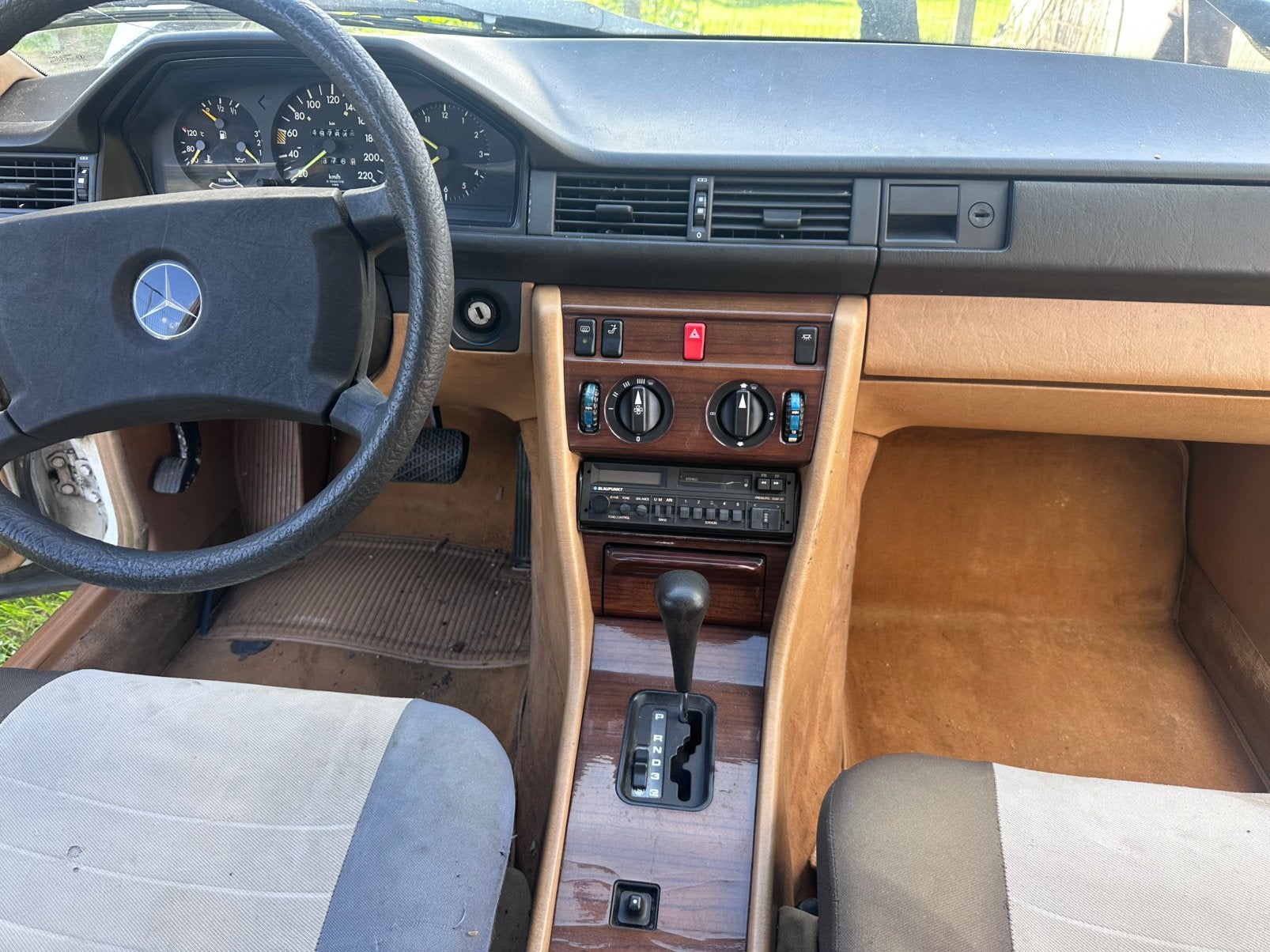 Mercedes-Benz 200e 1987 automaat LEES ADVERTENTIE, foto 12