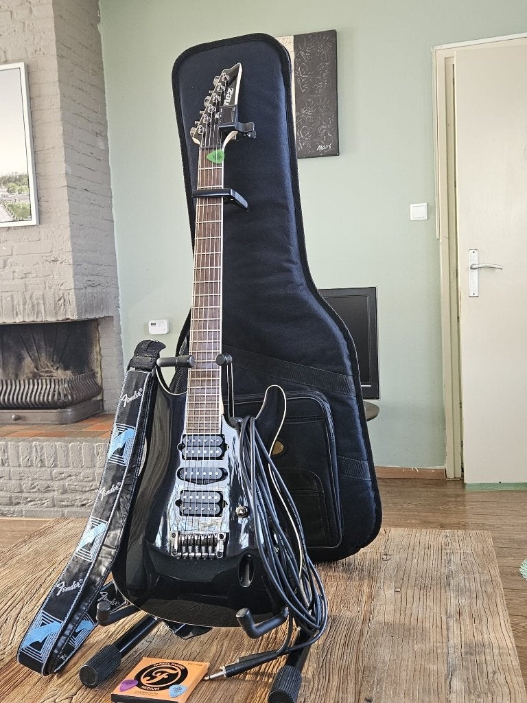 Gitara elektryczna ibanez SIR70FD, Ophalen of Verzenden, Zo goed als nieuw, Western- of Steelstringgitaar, Met koffer