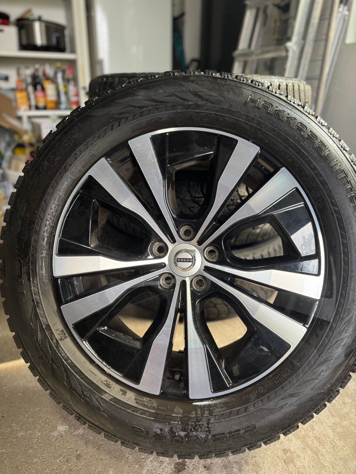 Volvo 18 inch winterbanden set, Auto-onderdelen, Ophalen, 18 inch, Gebruikt, Banden en Velgen