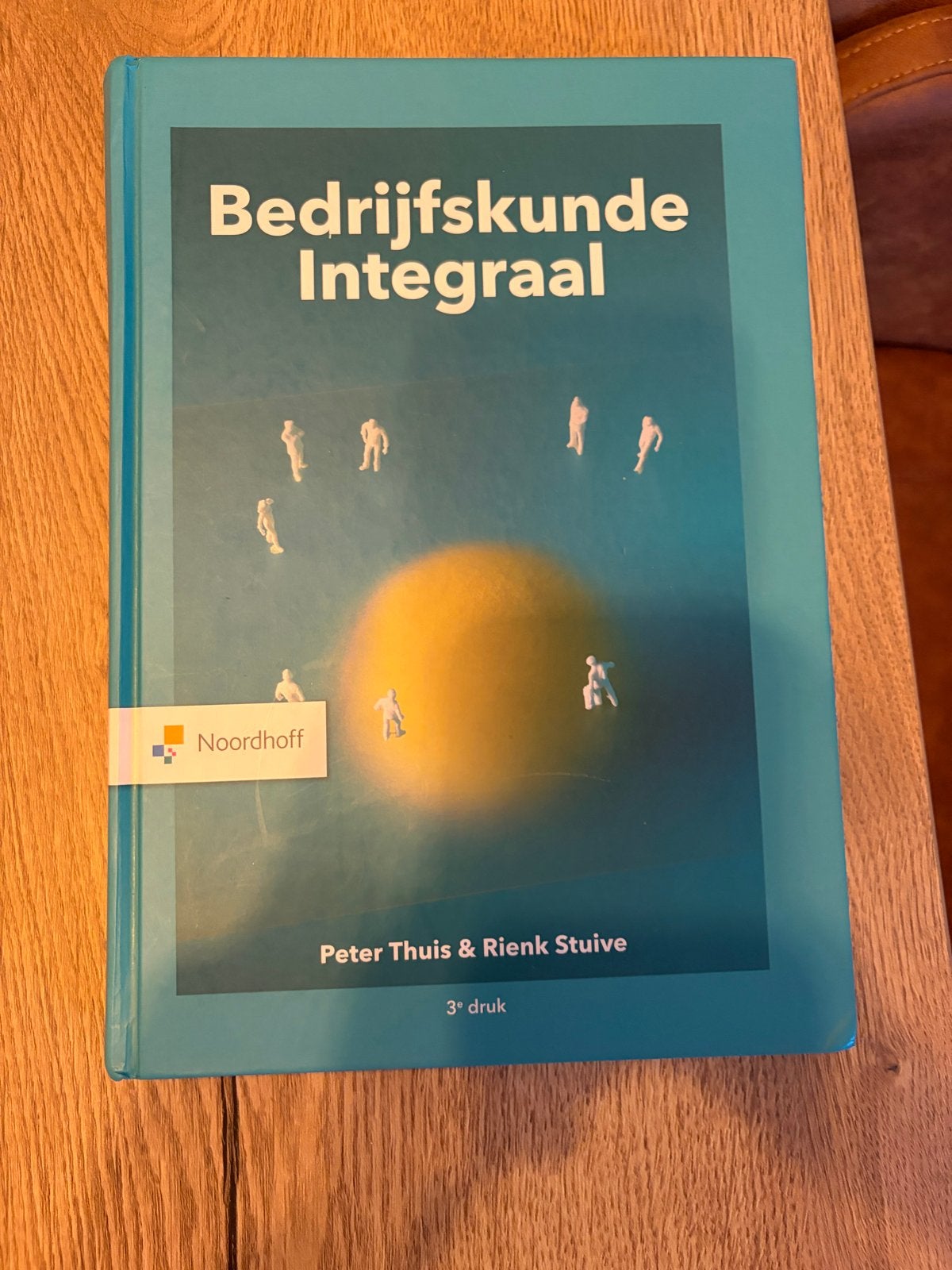Bedrijfskunde Integraal - Peter Thuis & Rienk Stuive, Boeken, Ophalen of Verzenden, Gamma, Zo goed als nieuw, HBO