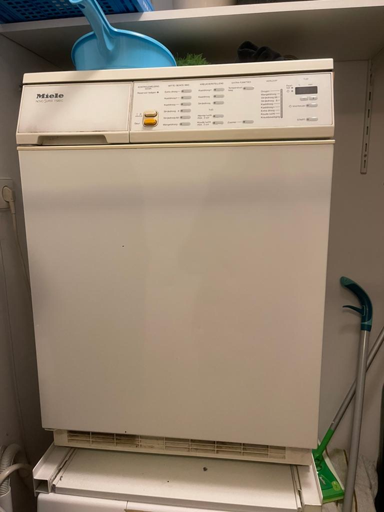 Miele wasdroger, Witgoed en Apparatuur, Wasdrogers, Ophalen, Gebruikt, Luchtafvoer, 85 tot 90 cm