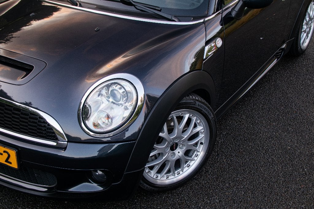 Mini Cooper S R56 2009 | 231 PK | Motorrevisie | Glascoating, Voorwielaandrijving, Zwart, 4 cilinders, 0 kg