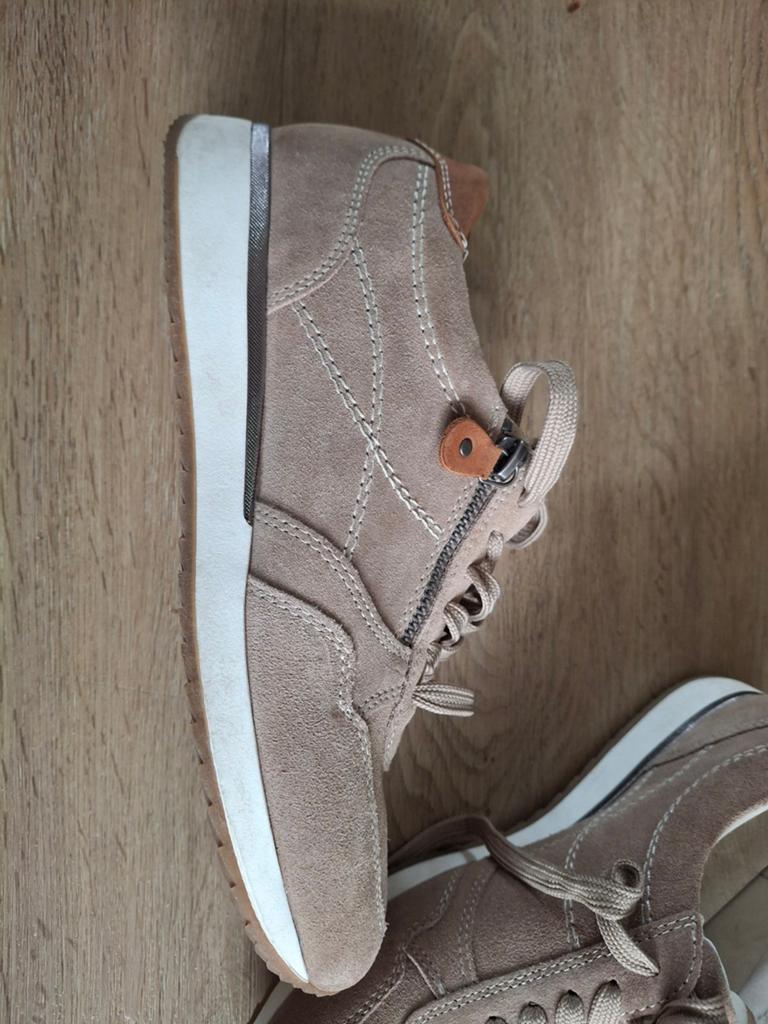 Medicus sneakers maat 6, Kleding | Dames, Schoenen, Ophalen of Verzenden, Zo goed als nieuw, Sneakers of Gympen