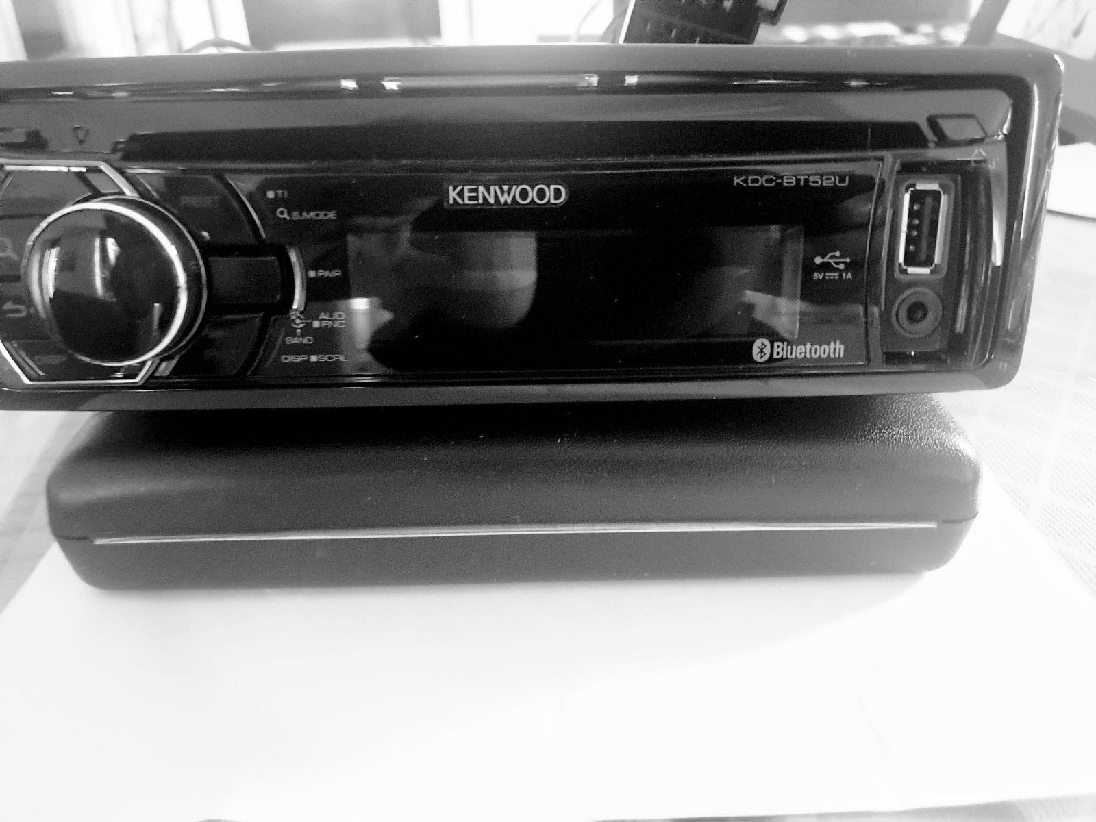 🛢Kenwood auto radio Cd-USB bleutooth  🛢🛢4x50 watt, Ophalen, Zo goed als nieuw
