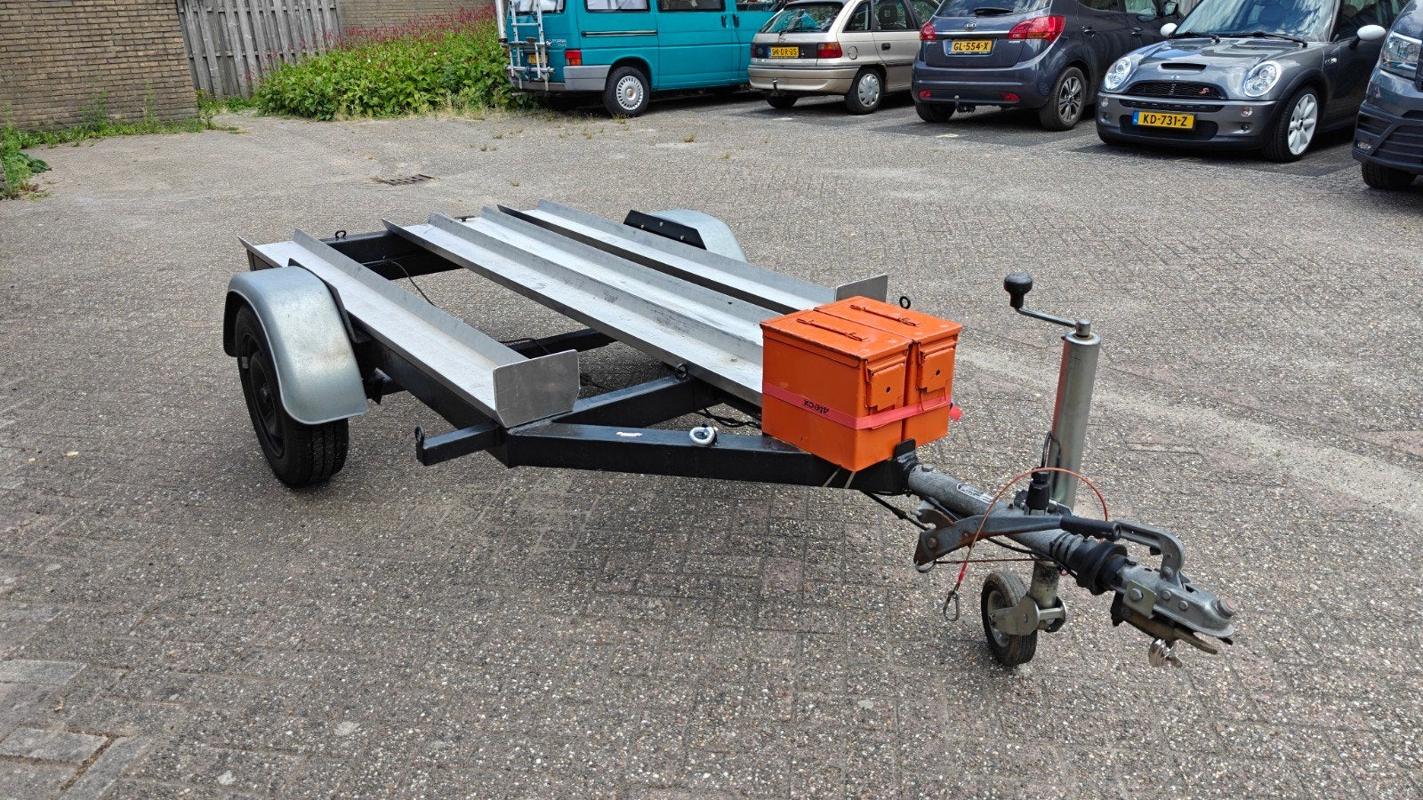 Motor aanhanger voor 3 kleine of 2 grote motoren, Ophalen