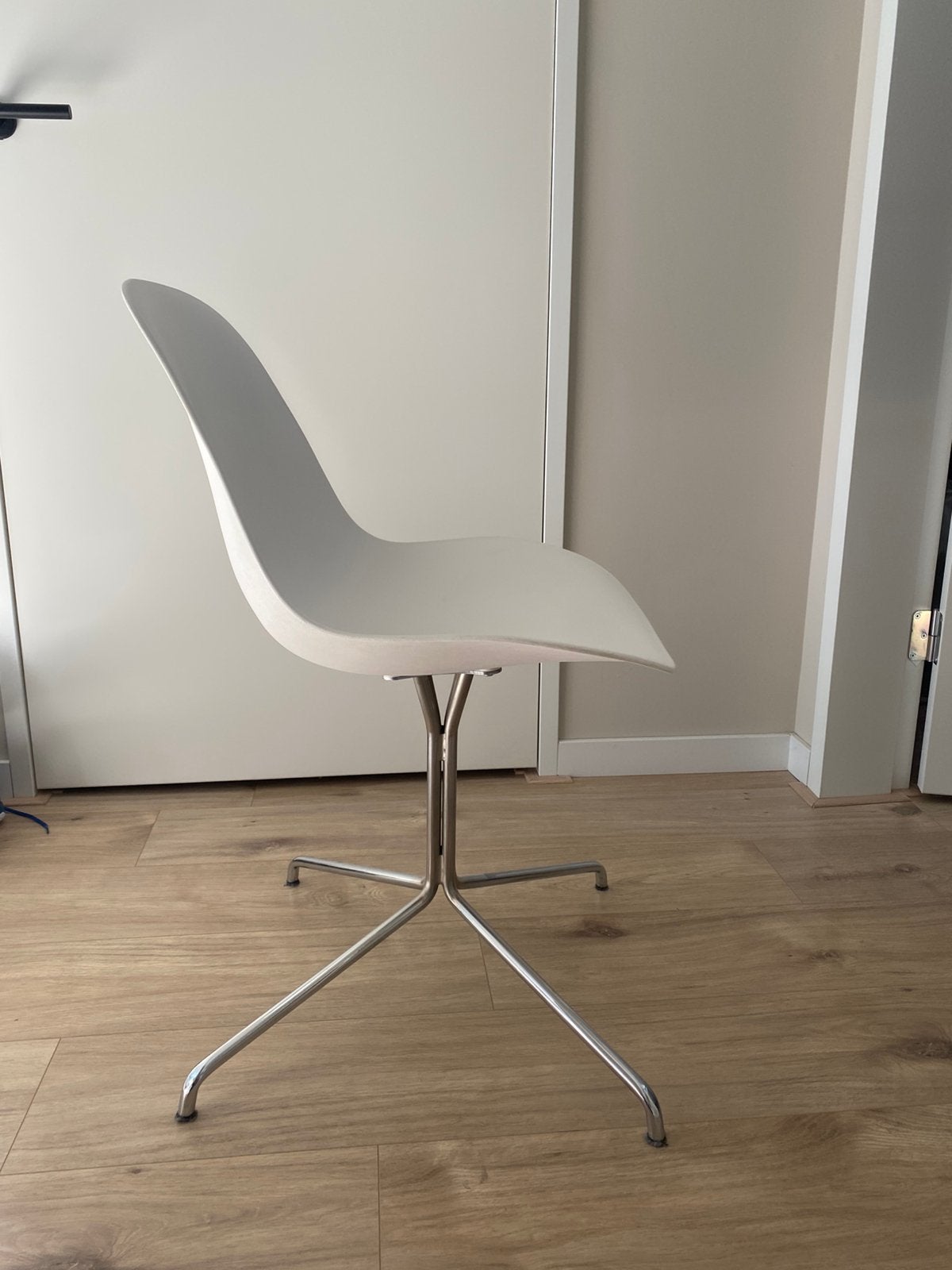 Design kuipstoelen, Huis en Inrichting, Stoelen, Ophalen, Gebruikt, Twee, Metaal