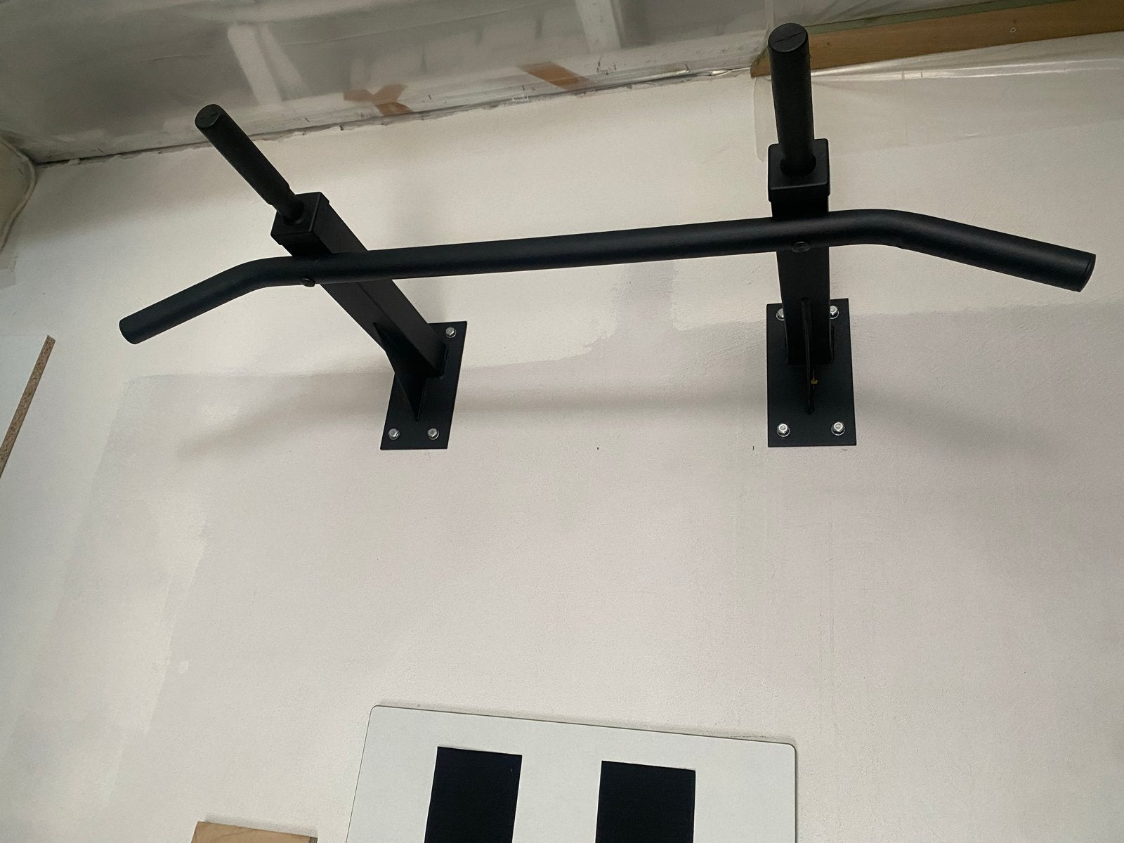 Pull up bar / Oprekstang voor krachttraining, Sport en Fitness, Fitnessmaterialen, Ophalen, Zo goed als nieuw, Armen, Oprekstang