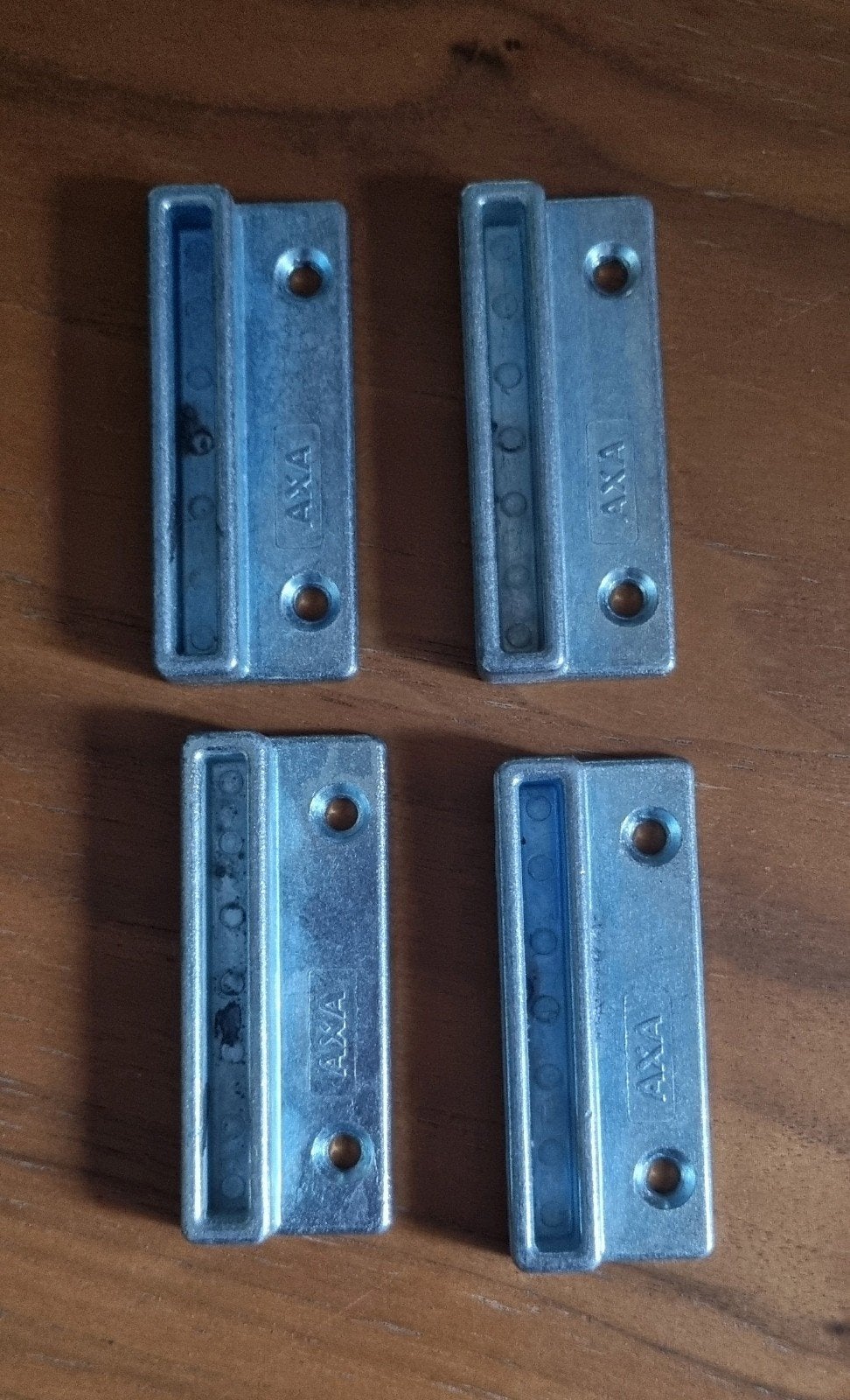 Axa sluitplaat 4 stuks, Ophalen of Verzenden, Rvs