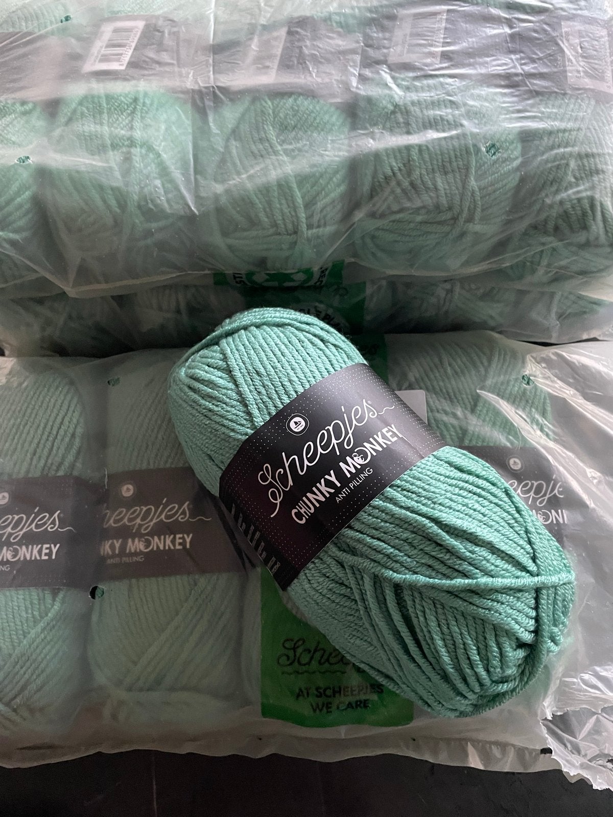 15 bollen Scheepjes Chunky Monkey - Eucalyptus (nieuw), Ophalen of Verzenden, Nieuw, Breien of Haken, Wol of Garen