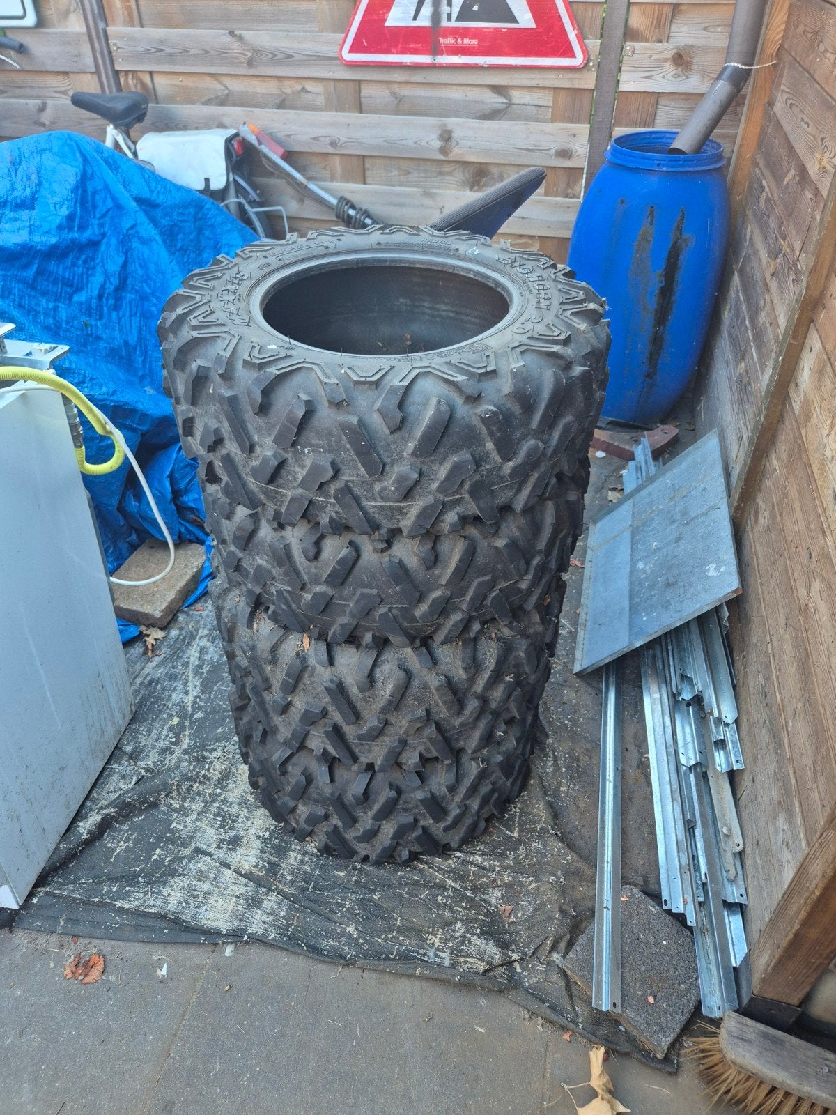 Gebruikte quad banden AT26x11R14 en AT26x9R14 (set van 4), Ophalen