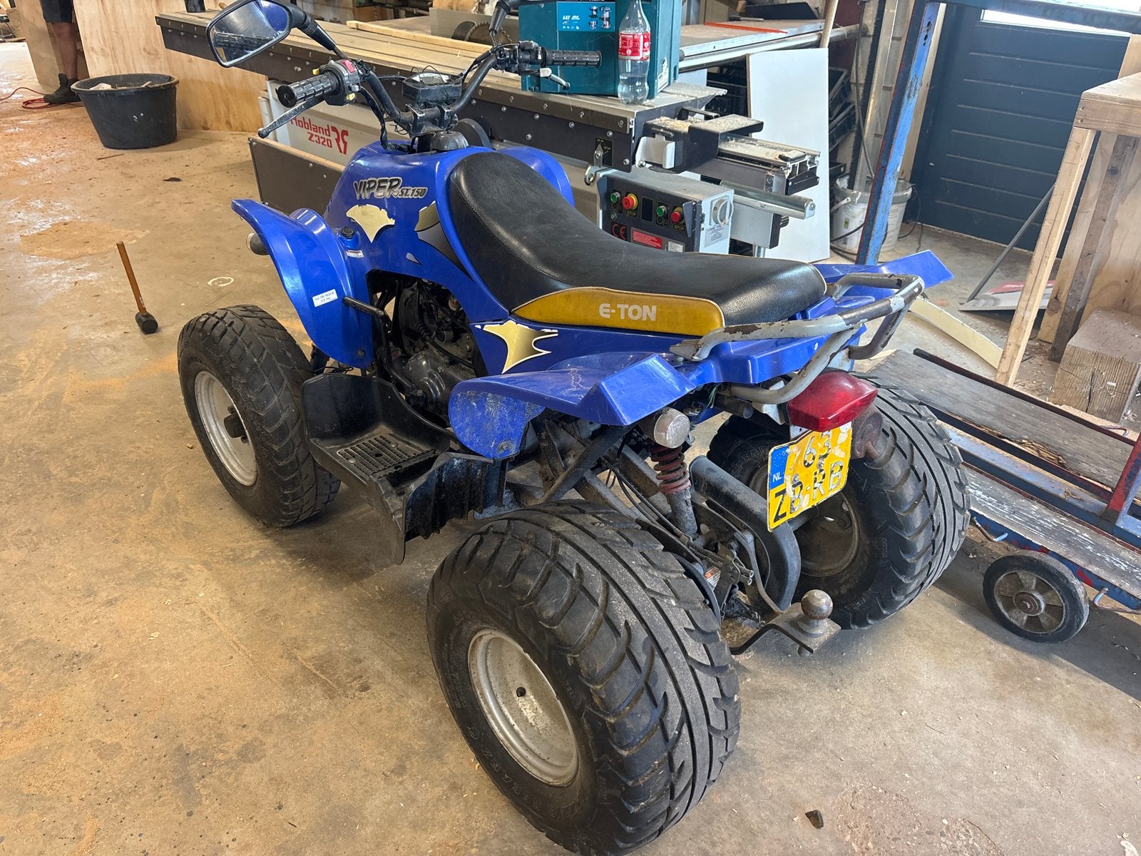 E-TON Viper st 150 Quad - Blauw, met wat werk, 1 cilinder, 12 t/m 35 kW