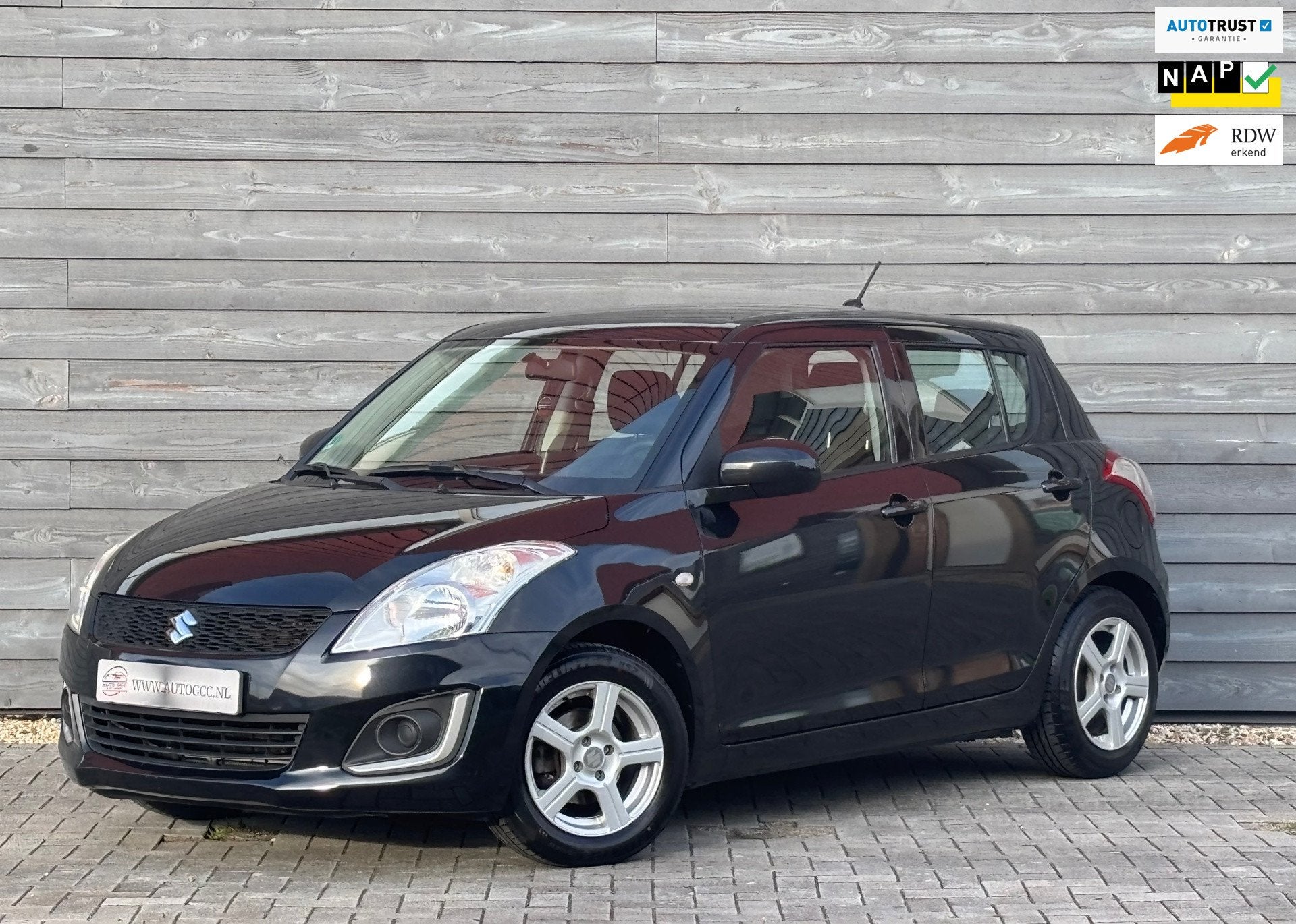 Suzuki Swift 1.2 COMFORT EASSS AIRCO TREKHAAK 5DEURS NAP STA, Auto's, Voorwielaandrijving, Stof, Gebruikt, 4 cilinders