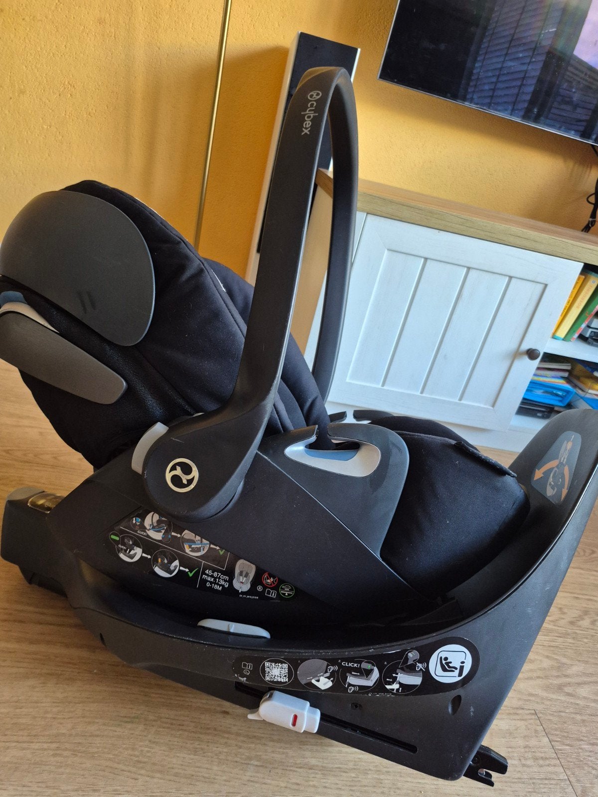 Cybex Cloud Z i-Size autostoel met draaibare Base Z, Autogordel of Isofix, Gebruikt, 0 t/m 13 kg, Slaapstand