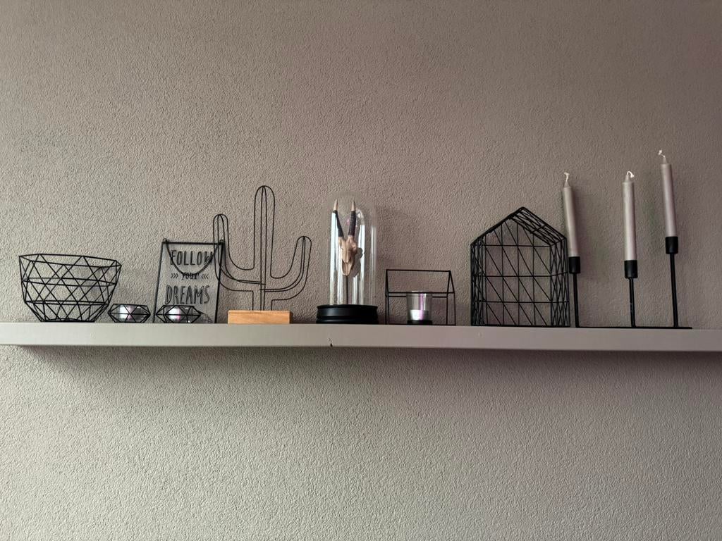 Zwarte decoratie set, Ophalen, Gebruikt
