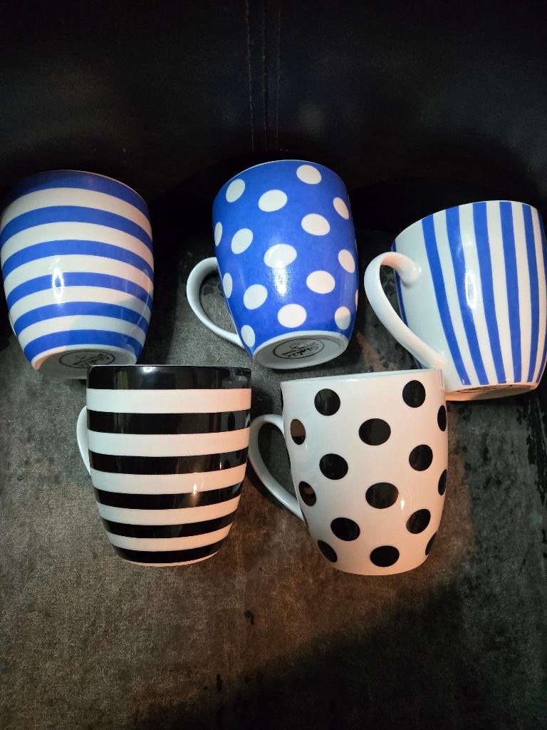 5 keramische mokken uit de Siaki-collectie. Nieuw, Ophalen, Keramiek, Nieuw, Overige stijlen