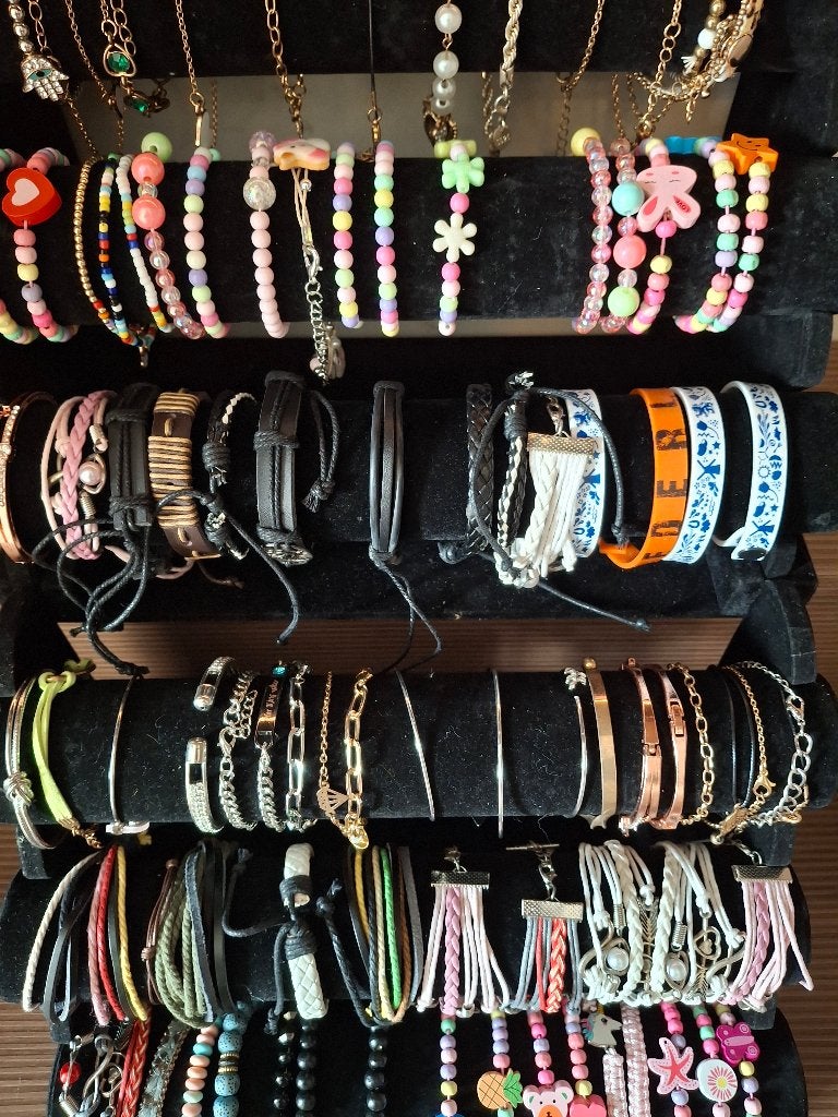 markthandel: 90 armbanden NIEUW heren/dames/kind 29,95, Diversen, Rommelmarktspullen, Ophalen of Verzenden, Nieuw