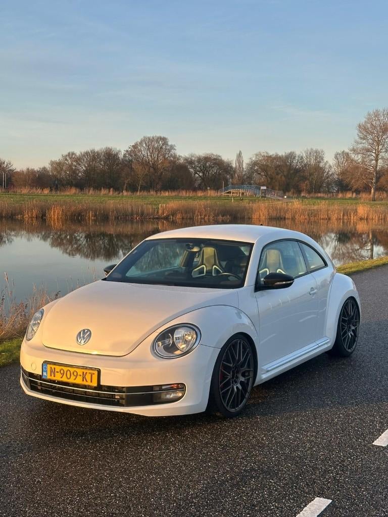 Volkswagen Beetle (Kever) 2.0 TSI 147KW DSG 2011 Wit, Auto's, Volkswagen, Beetle (Kever), 4 cilinders, 1984 cc, 4 stoelen