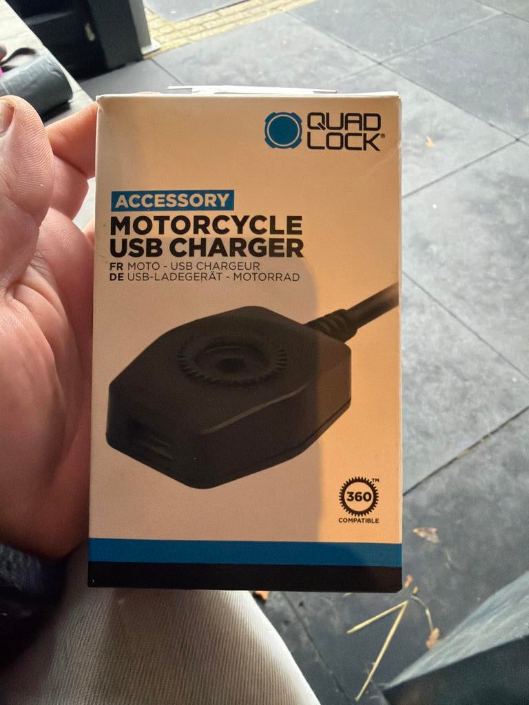 Nieuwe Quadlock Motor USB Oplader, Ophalen of Verzenden, Nieuw
