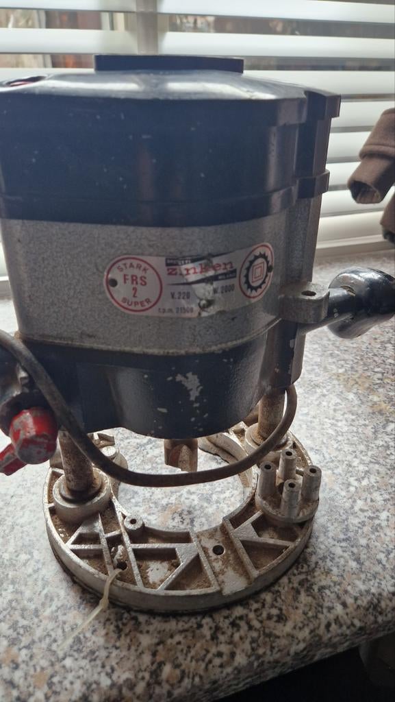 Brenetti Bovenfrees - 2000W, 220V, Gebruikt, Ophalen of Verzenden, Brenetti, Bovenfrees