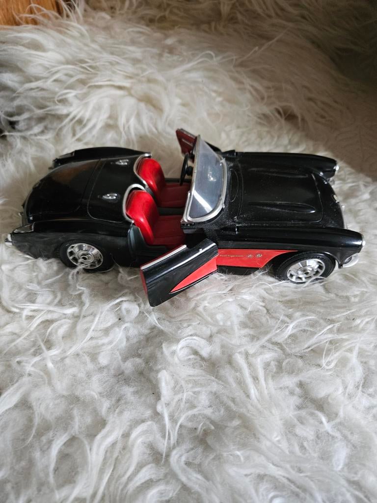 Bburago Modelauto - Zwart, Hobby en Vrije tijd, Modelauto's | 1:18, Ophalen of Verzenden, Zo goed als nieuw, Auto, Bburago