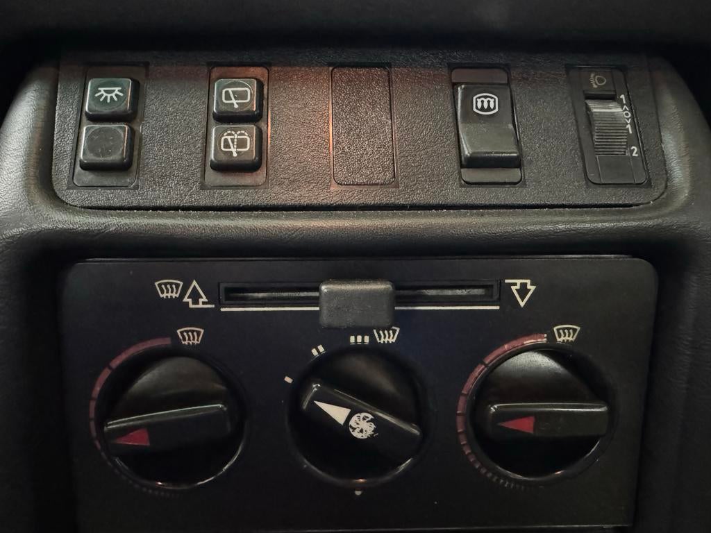 Mercedes W123 S123 schaaltjes kachelknoppen, Auto-onderdelen, Interieur en Bekleding, Ophalen of Verzenden, Gebruikt, Mercedes-Benz
