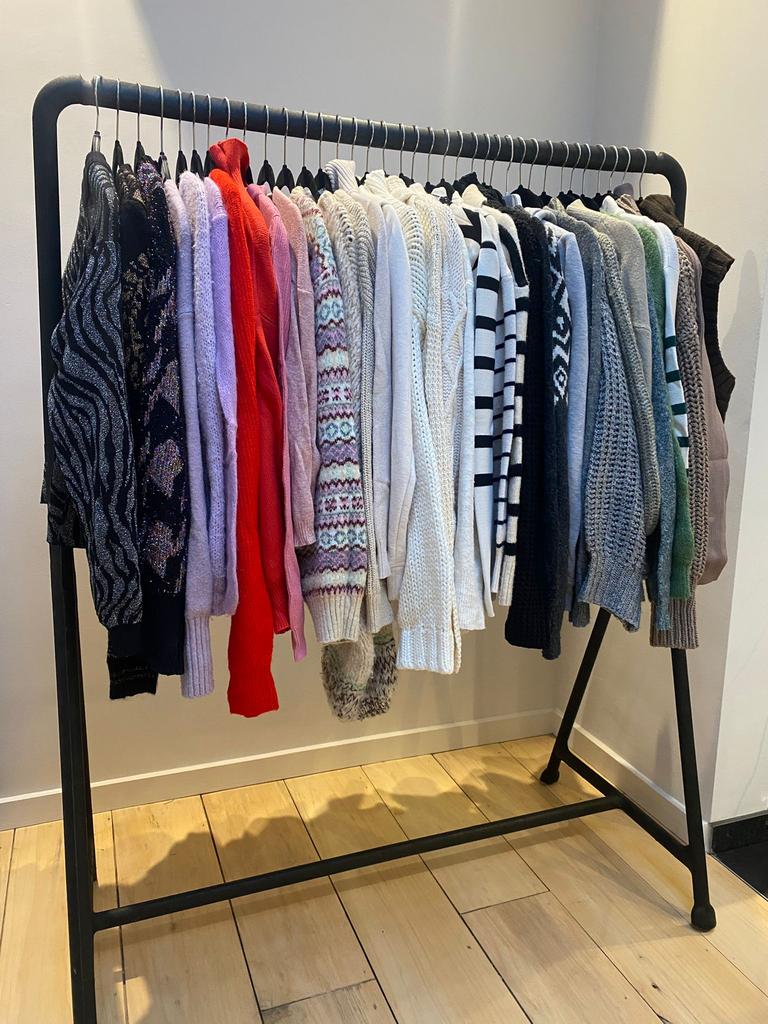 Groot lot dameskleding – maat XS, S, M – trendy & hedendaags, Ophalen, Zo goed als nieuw, Maat 36 (S)