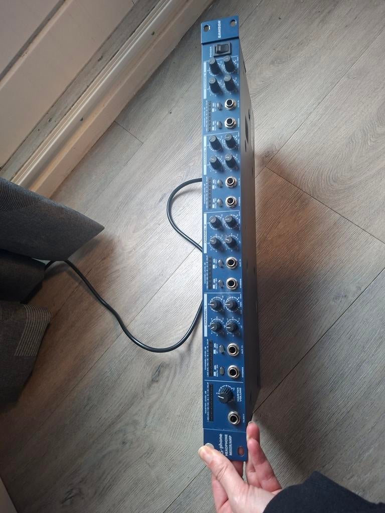 Samson S-phone 4-kanaals hoofdtelefoon versterker/mixer, Muziek en Instrumenten, Mengpanelen, Ophalen, Zo goed als nieuw, Minder dan 5 kanalen