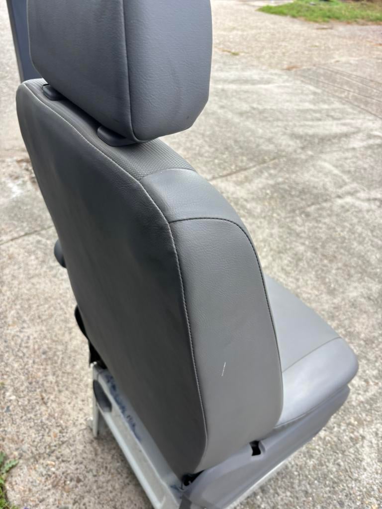 stoel rechts passagier volkswagen crafter mb sprinter vast, Auto-onderdelen, Ophalen of Verzenden, Mercedes-Benz