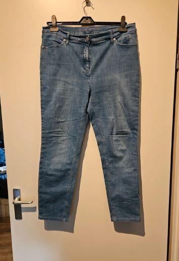 TONI jeans – maat L, Ophalen of Verzenden, Zo goed als nieuw, Blauw, W30 - W32 (confectie 38/40)