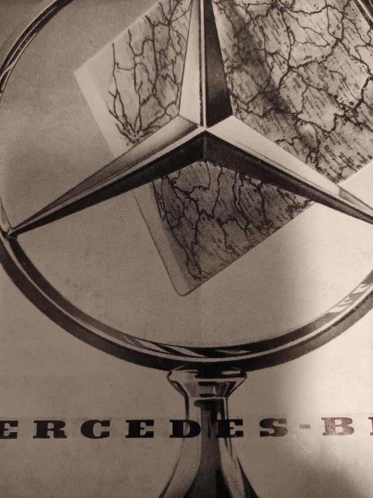 Knipsels uit 1957. O.a. Efteling en auto gerelateerd, Ophalen of Verzenden, Gebruikt, Beeldje of Poppetje