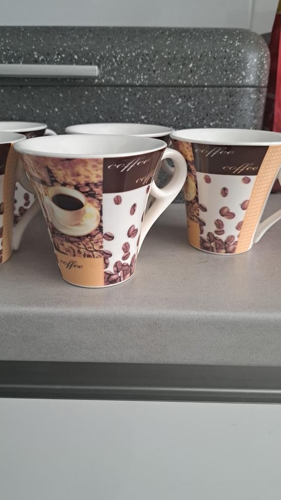 Koffie kopjes, Ophalen of Verzenden, Overige stijlen, Kop(pen) en/of Schotel(s)