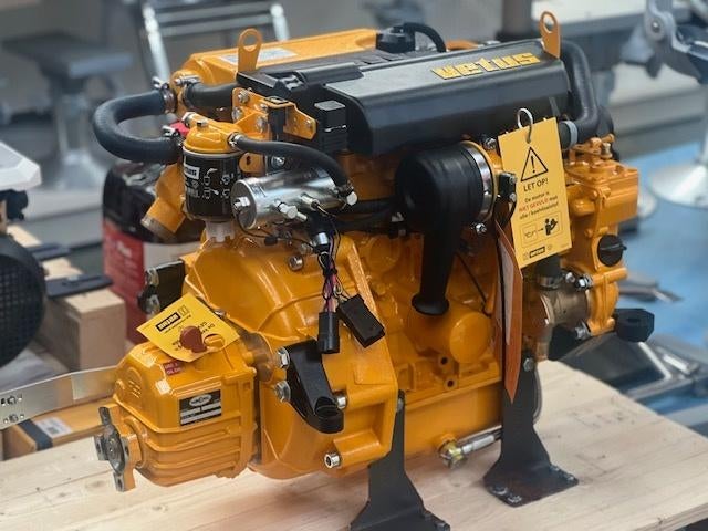 27 PK Vetus diesel nodig? Klaas Mulder Zaandam, Ophalen, Nieuw, Motor en Techniek