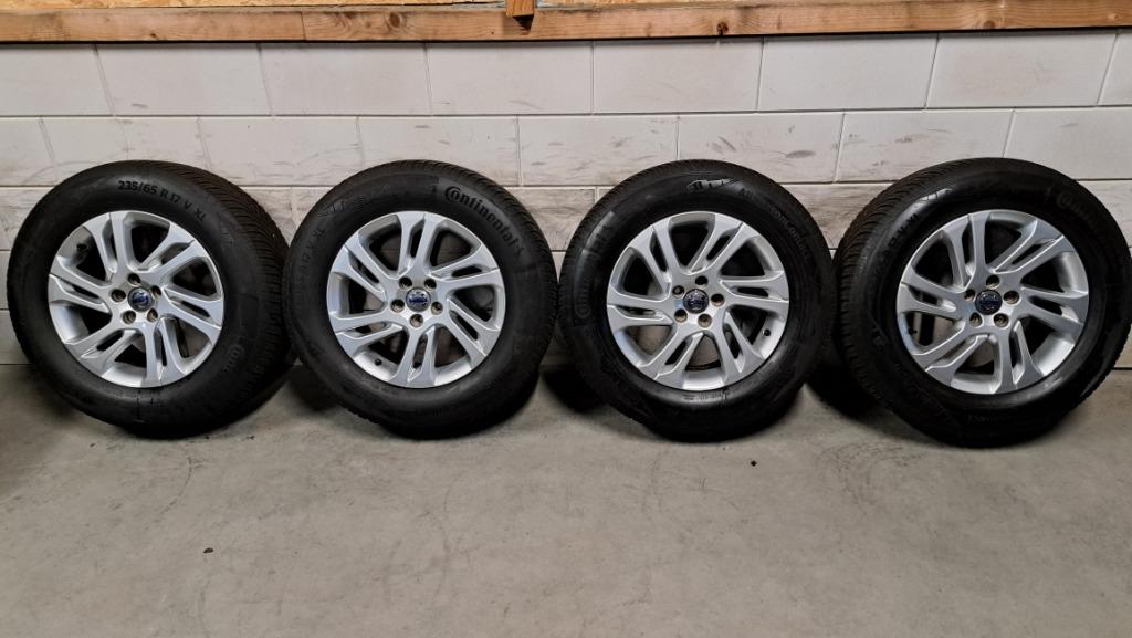 Foto 10 van Lichtmetalen velgen Volvo XC60 XC40 C40 EC40 V90cc 235/65/17