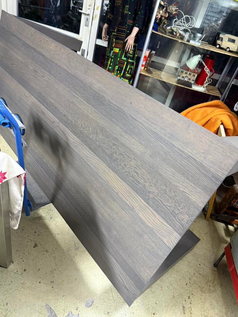 Eetkamertafel massief hout met houten poten metaal onderstel, Ophalen, 50 tot 100 cm, Zo goed als nieuw, Metaal
