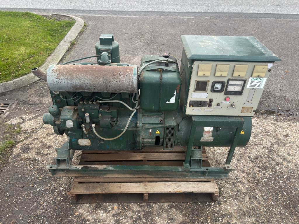 24 KVA aggregaat 230/400 Volt Slavia diesel generator, Ophalen, Gebruikt, Elektrisch startend, Dieselolie