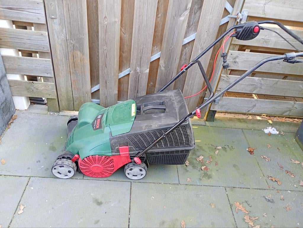Zgan Bosch verticuteer machine, Ophalen, Zo goed als nieuw