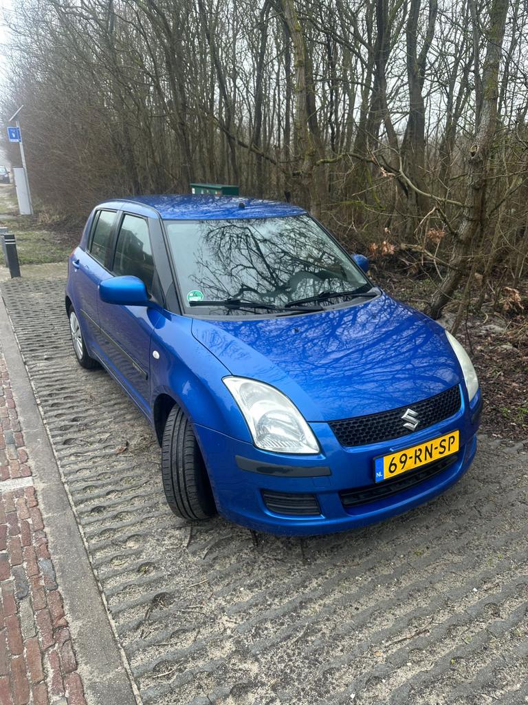 Suzuki Swift 1.3 5D 2005 Blauw, Auto's, Voorwielaandrijving, 40 €/maand, 965 kg, Swift