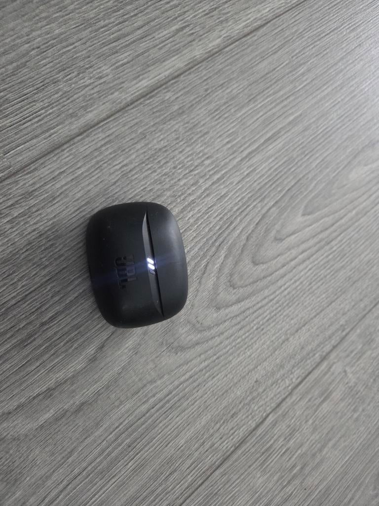 JBL Tune Beam 2 oplaadcase zonder oordopjes, Ophalen of Verzenden, Gebruikt